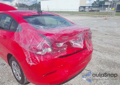 2018 Chevrolet Cruze Ls Manual z USA, uszkodzony, nr VIN 1G1BB5SM6J7142144